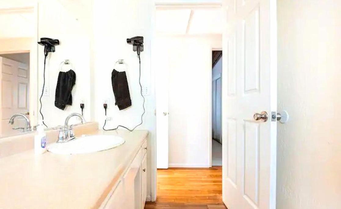 Oceano: Short Walk To Beach, 4 Bedroom 2 Bath, Private House! Across Street From Park & Pond ภายนอก รูปภาพ